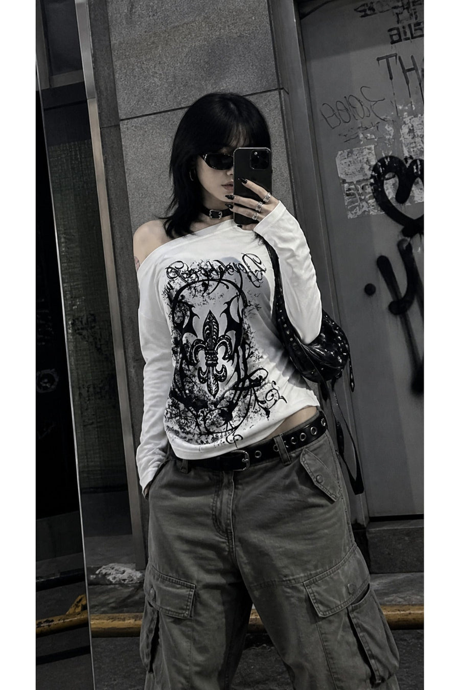 Beyaz Abstract Pattern Gotik Y2K Uzun Kollu Off - Shoulder T-Shirt - None Wear